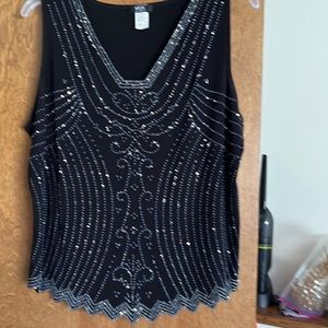 Sleeveless sequins top